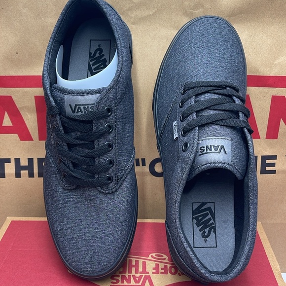 Vans WMNS Atwood
(Varsity Textile) Black/Pewter
VN0A45J9VEJ
Sneakers - Picture 12 of 16